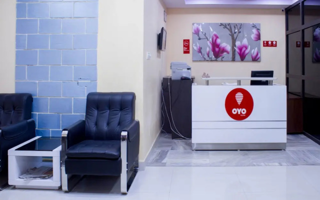 Collection O 5072 Padmini Hotel