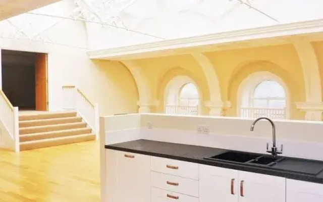 MAX Serviced Apartments Norwich Hardwick House