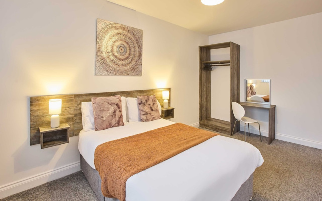 Host Stay Promenade Suite
