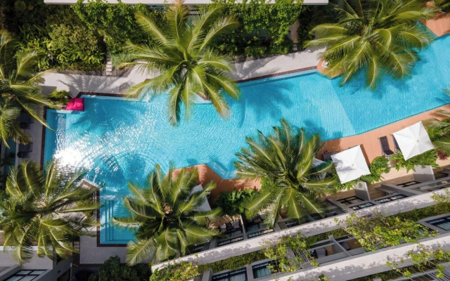 Diamond Condominium 2506