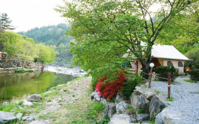 Gapyeong Yongsu Greenland Glamping