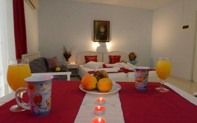 Golden Star Hotel - Adults Only (+16)