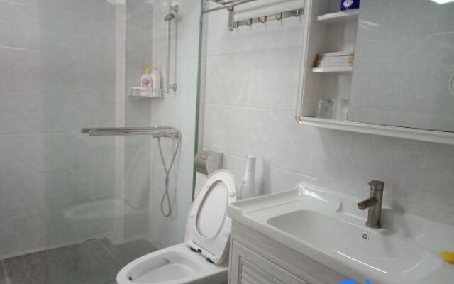 Qingyuan Hengda Gulong huangteng hot spring villa