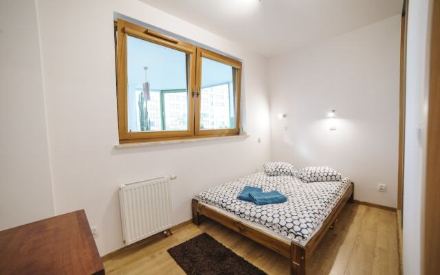 Warsaw Panorama Apartment