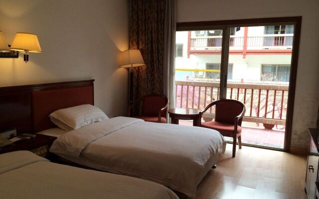 Pipaxi Hotel