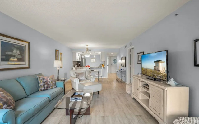 Siesta Bayside Pretty Fountain View