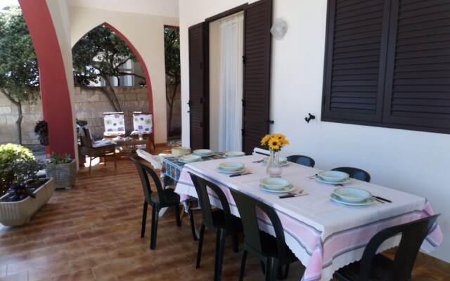 Villa dai gigli rossi