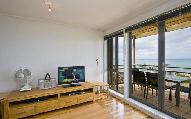 Grand Pacific Hotel and Apartments