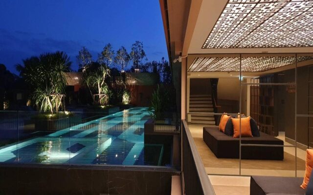 Prime Town - Posh & Port Hotel Phuket