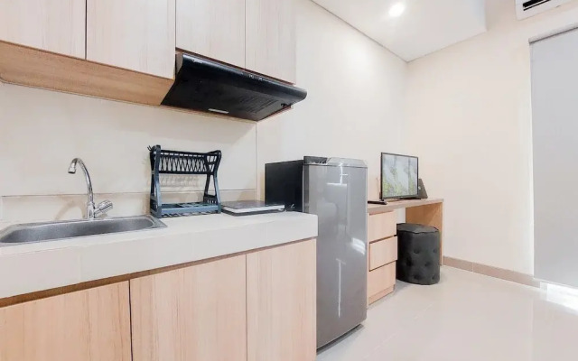 Homey And Modern Studio Apartment B Residence