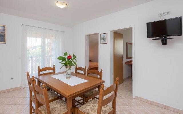 Ora  - Apartments with Pool - A11(4+2)