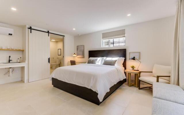 Casa Valerio Unit 6C-Boutique Suite in Downtown Santa Barbara