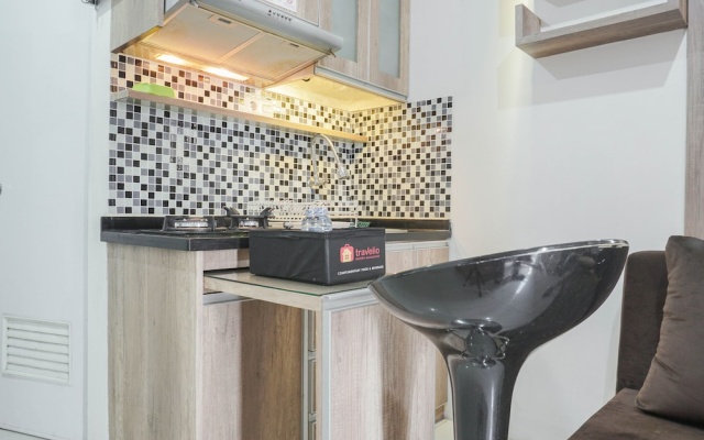 Cozy Stay at 2BR Green Pramuka Apartment near Shopping Center – Guest Rooms – Jakarta