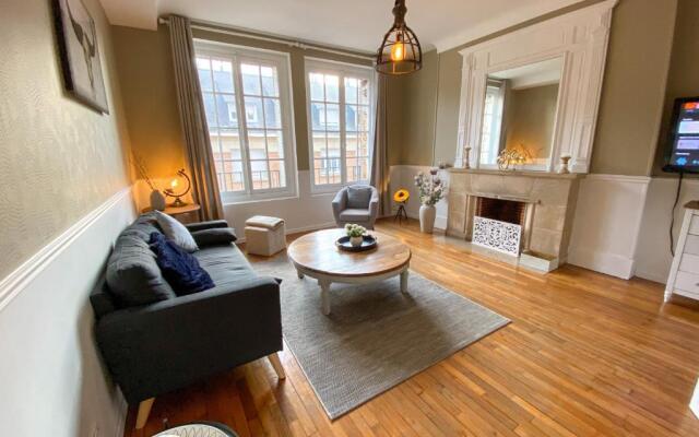 Appartement chic, 3 chambres, hyper centre-ville, parking payant