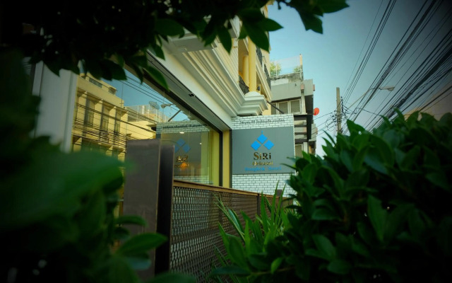 Siri Oriental Bangkok Hotel