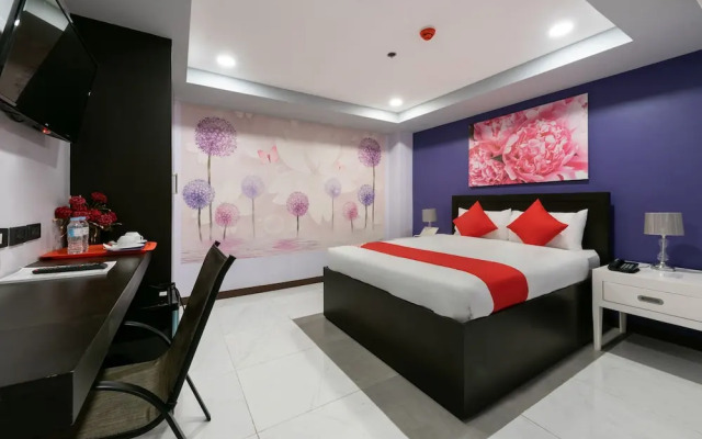OYO 171 Amore Hotel