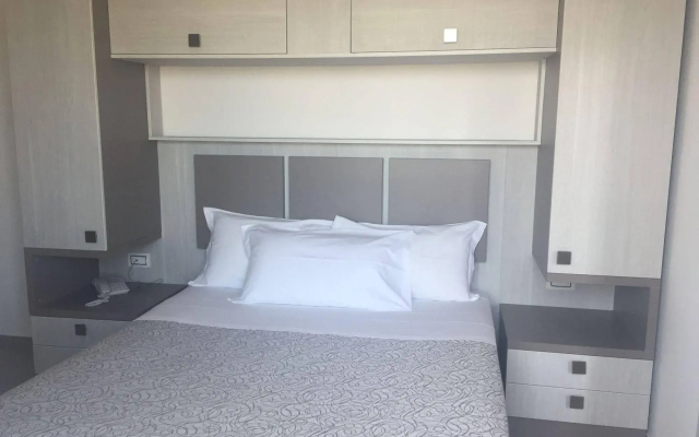 Hotel Caravel