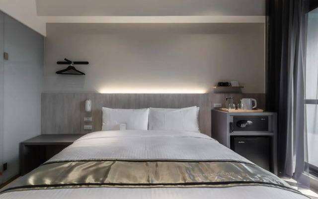 Hotel YAM LAGOM