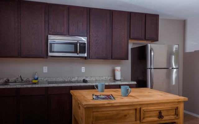 Deer Creek Cabins and Lodge