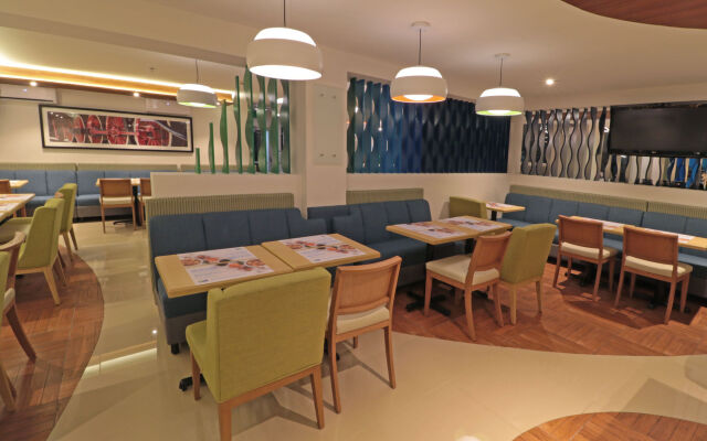 Holiday Inn Express Piedras Negras by IHG