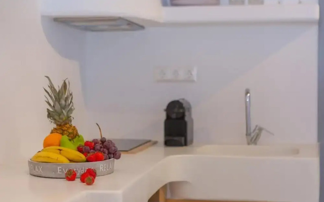 Naxos Riviera Suites