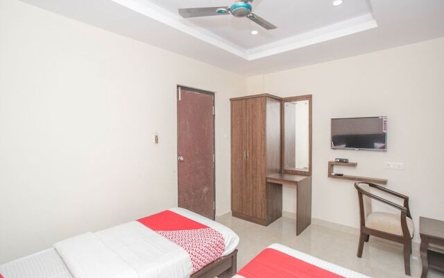 OYO 13596 Akshaya Residency