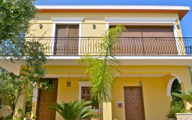 Xagnando Holiday Home