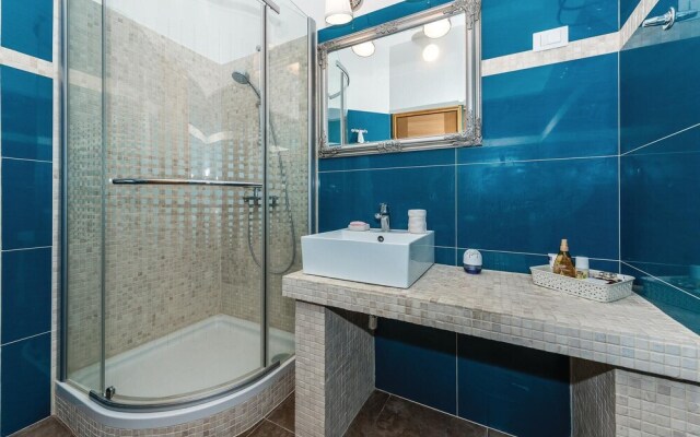Stunning Home in Sibenik With Wifi and 5 Bedrooms