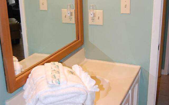 Harbor House 7 condo