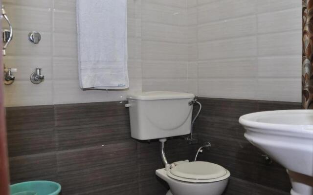 Goroomgo Laximi Guest House Goa