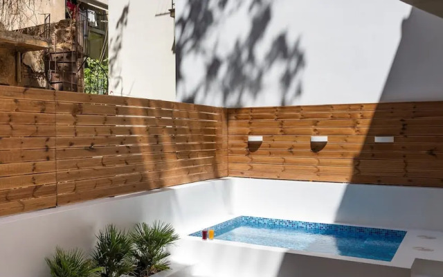 Nemeseos 82m² homm Apartment with Roof Garden and Pool