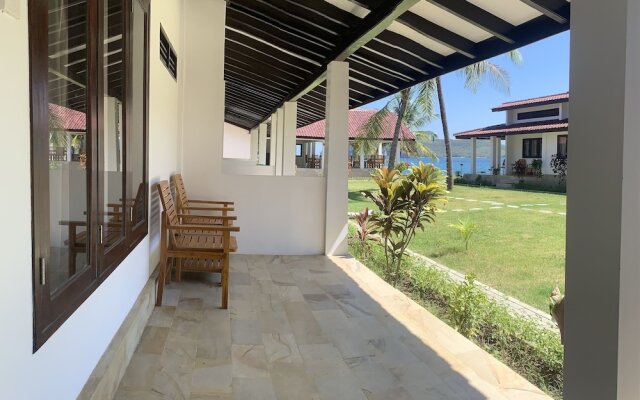 Balong Balong Surf Bungalows