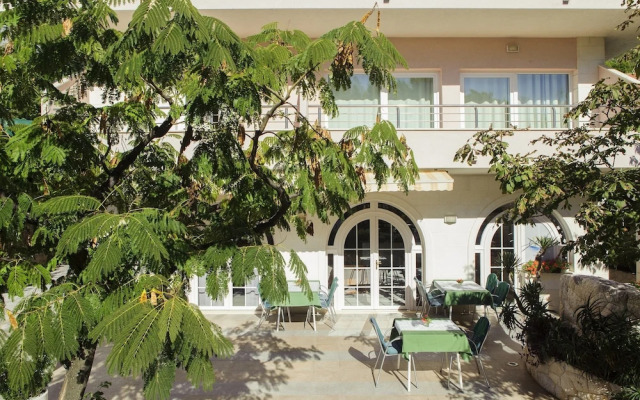 Room-delightfull Room for 2