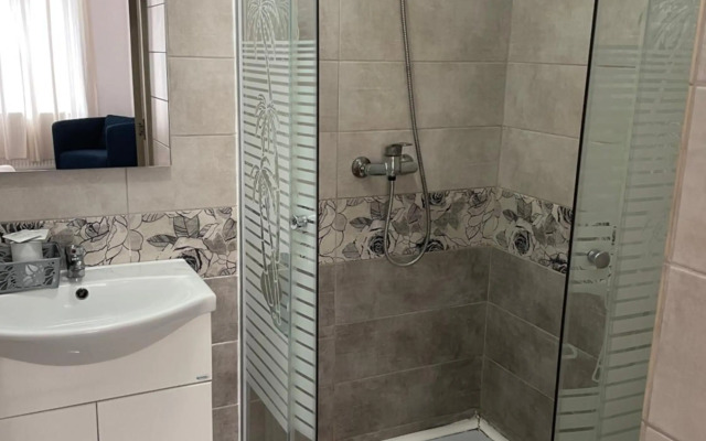 Studio Piata Amzei NR.1 (8 D)