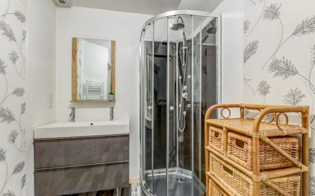 Welcoming Holiday Home in Brainville With Fenced Garden