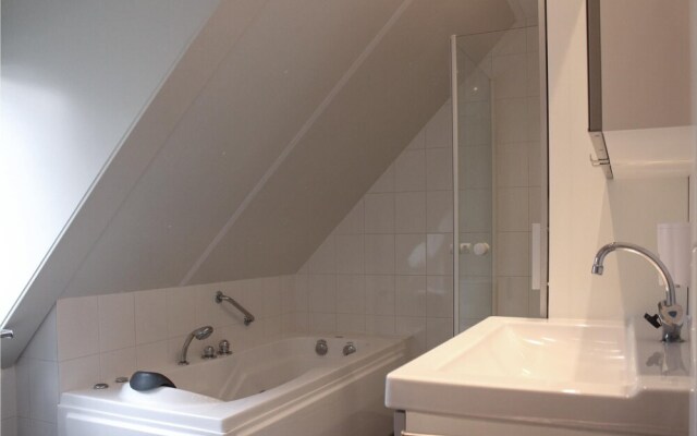 Amazing Home in Wemeldinge With 3 Bedrooms and Wifi
