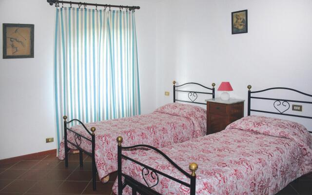 Country House in Tuscany With Panoramic Views