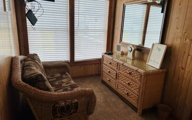 Hidden Treasure 2 Bedroom Home by RedAwning