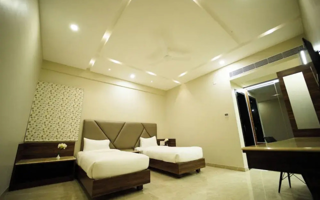 Sun Shine Hotel