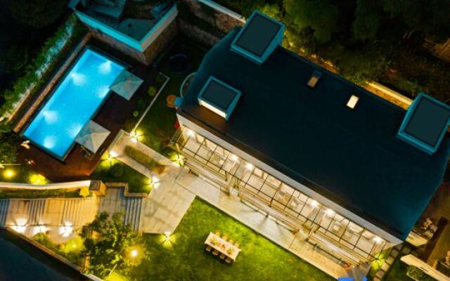 YUNXI Designer Hot Spring Homestay