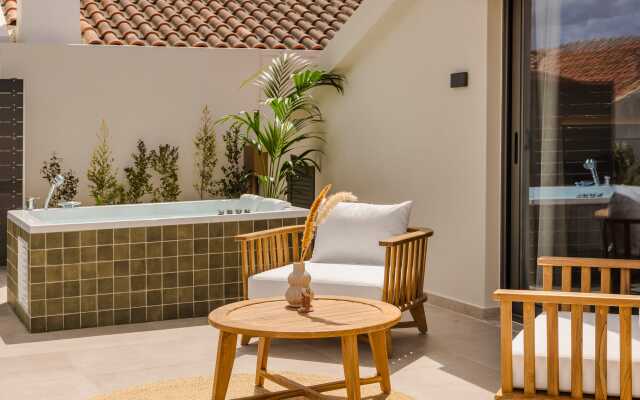 Veranda Suite