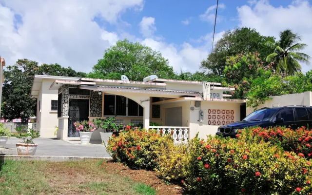 Welcome to the Unpretentious and Breezy Graceville, Steps Away From the Beach