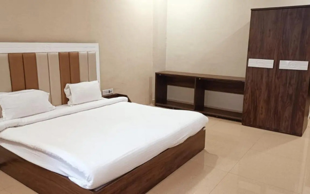 Hotel Emperor Paradise