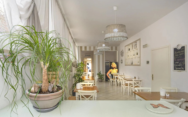 City Hotel