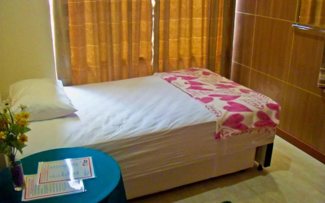 The Cabin Hotel