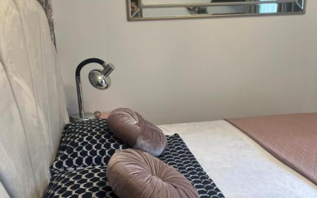 ROMAN Residence Apartment