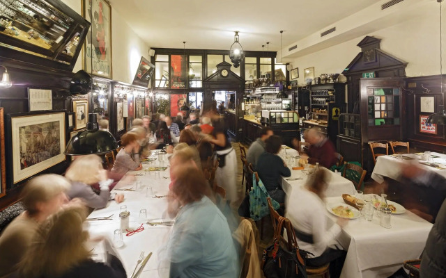 Hotel Orphée - Großes Haus