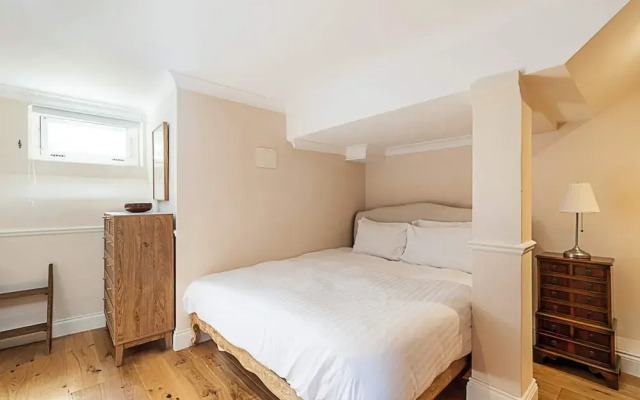 Charming London Retreat
