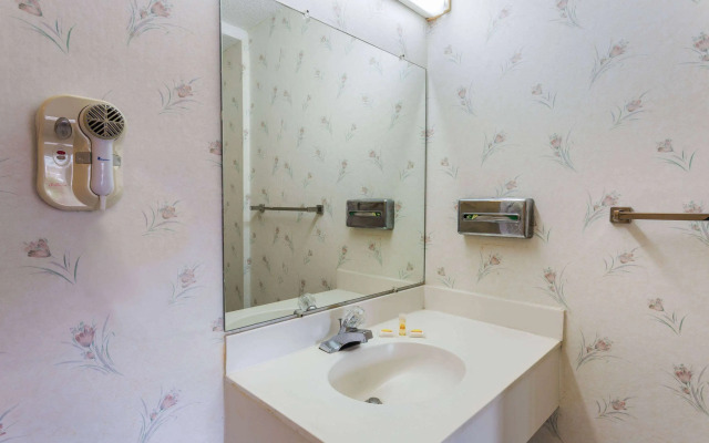 Days Inn by Wyndham Ashland