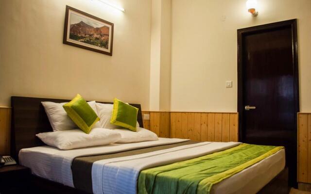 Flagship 8421 Hotel Seven Hills